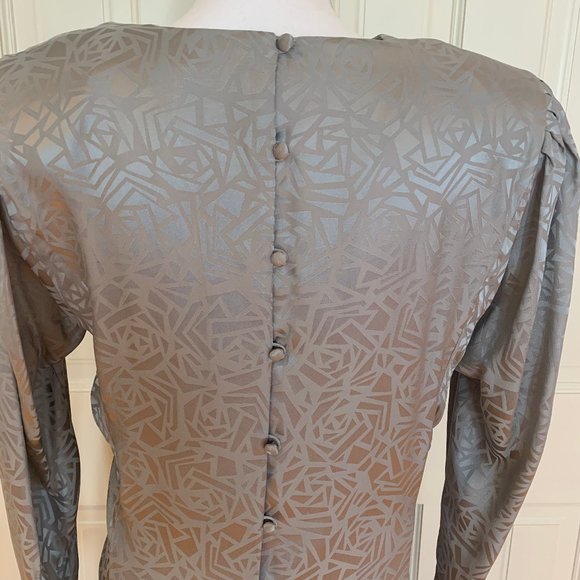 Gorgeous Vintage 100% Silk Gray Dress - Picture 3 of 11